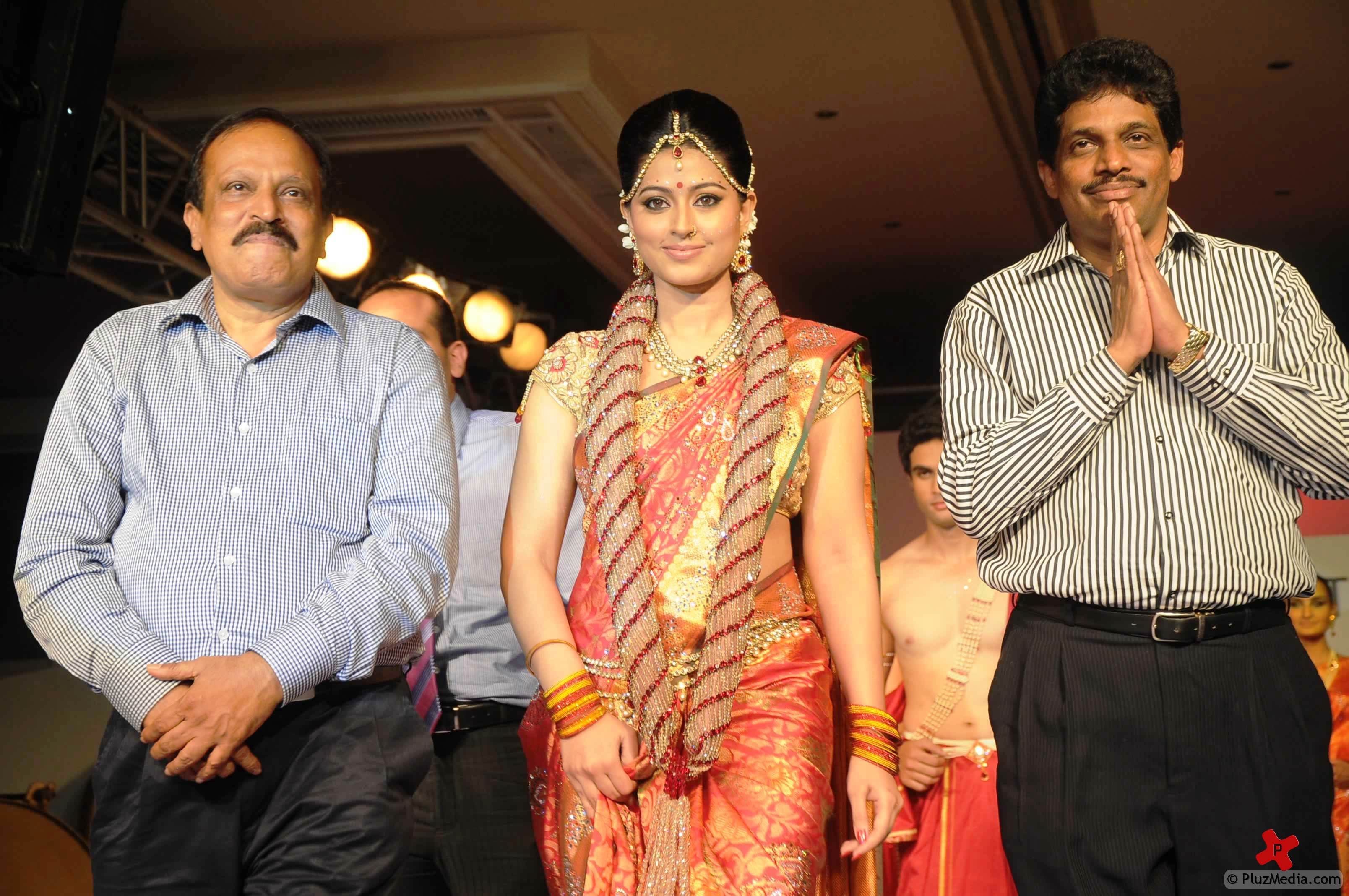 Sneha in Bridal Fashion Show Photos | Picture 74089